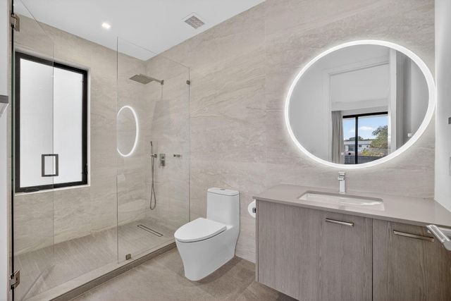 1225 NE 4th Street, Fort Lauderdale, FL 33301