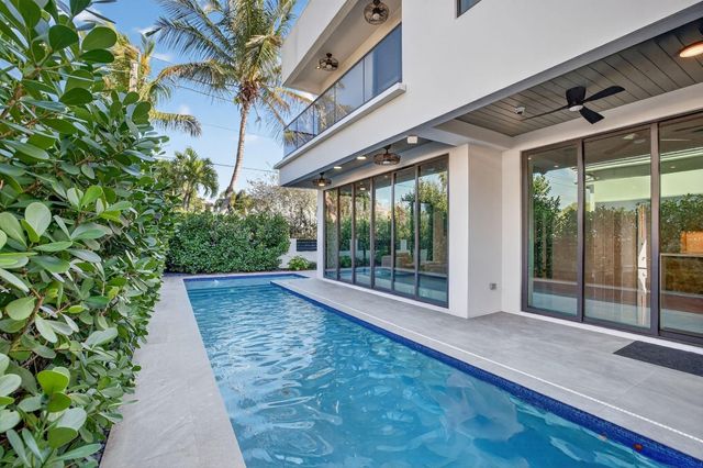 1225 NE 4th Street, Fort Lauderdale, FL 33301