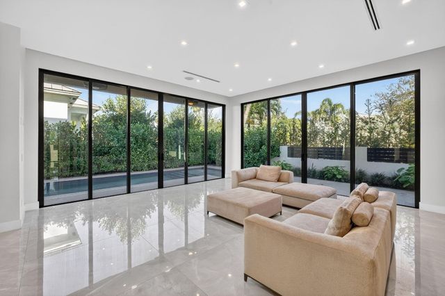 1225 NE 4th Street, Fort Lauderdale, FL 33301