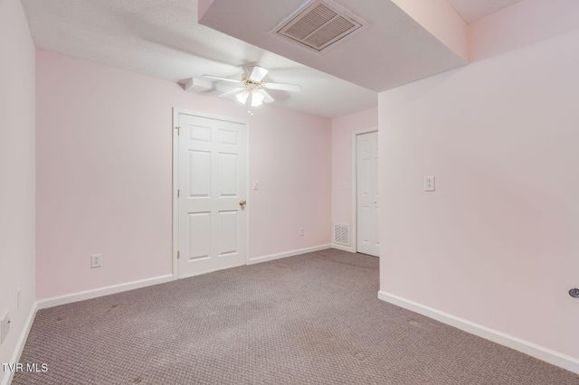 12 Spring Knoll Court, Johnson City, TN 37601