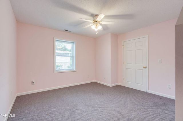 12 Spring Knoll Court, Johnson City, TN 37601