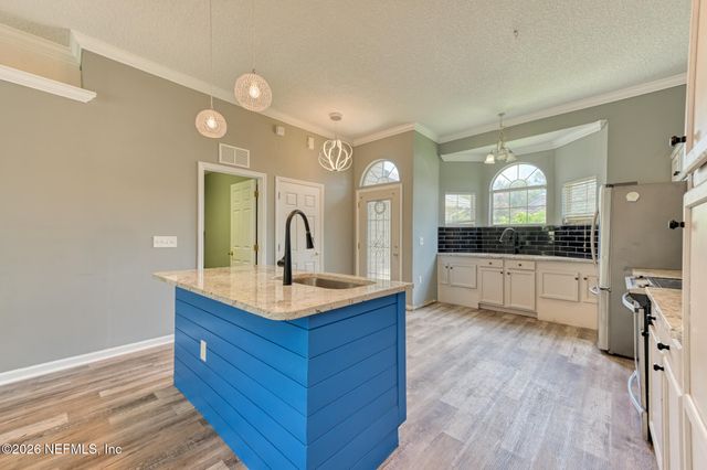 6304 MORSE OAKS Circle, Jacksonville, FL 32244