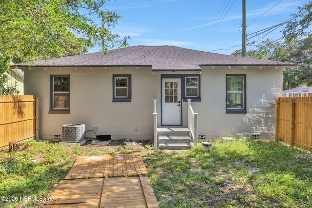 3002 MYRA Street, Jacksonville, FL 32205