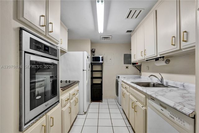 2451 Brickell Ave 8E, Miami, FL 33129
