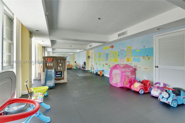 2451 Brickell Ave 8E, Miami, FL 33129