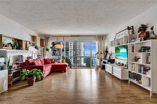 2451 Brickell Ave 8E, Miami, FL 33129