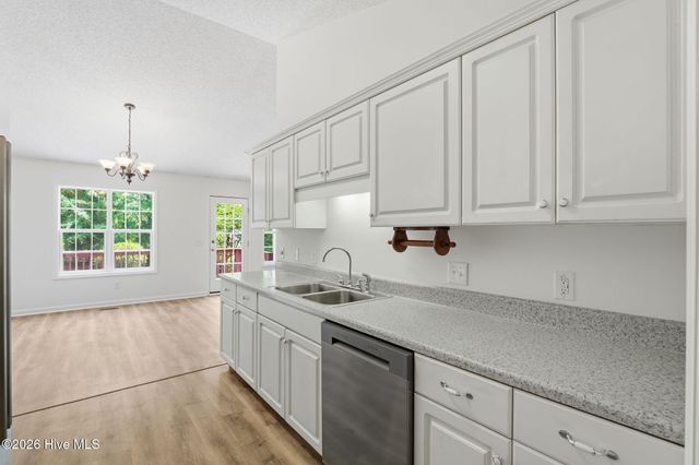 11 Fur Court W, Pinehurst, NC 28374