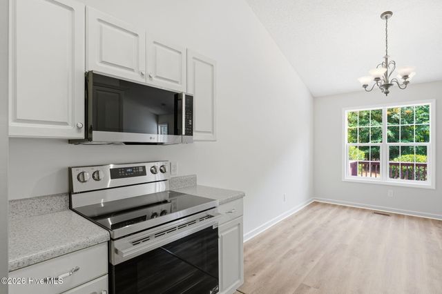 11 Fur Court W, Pinehurst, NC 28374
