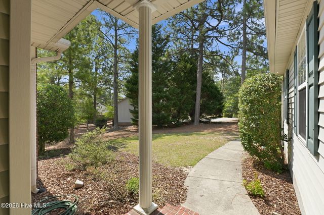 11 Fur Court W, Pinehurst, NC 28374