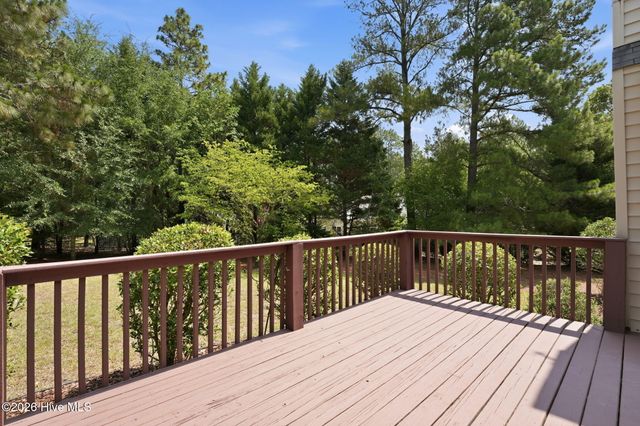 11 Fur Court W, Pinehurst, NC 28374