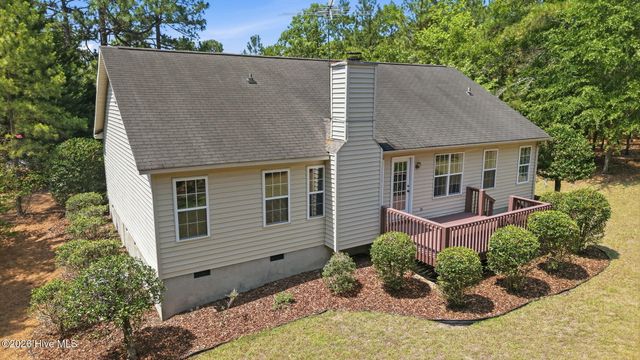 11 Fur Court W, Pinehurst, NC 28374
