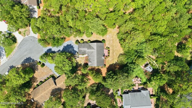 11 Fur Court W, Pinehurst, NC 28374
