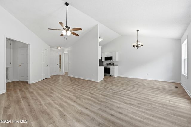 11 Fur Court W, Pinehurst, NC 28374