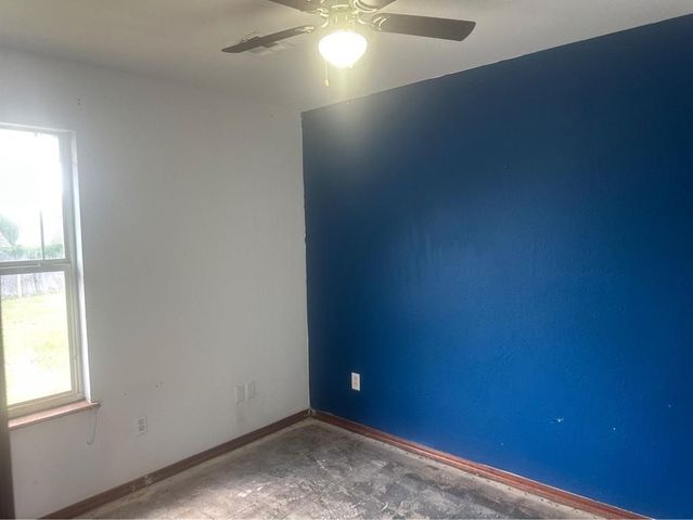 1101 N Lawton, Moore, OK 73160