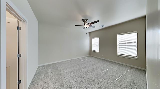9904 Glover River Drive, Yukon, OK 73099