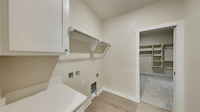 9904 Glover River Drive, Yukon, OK 73099