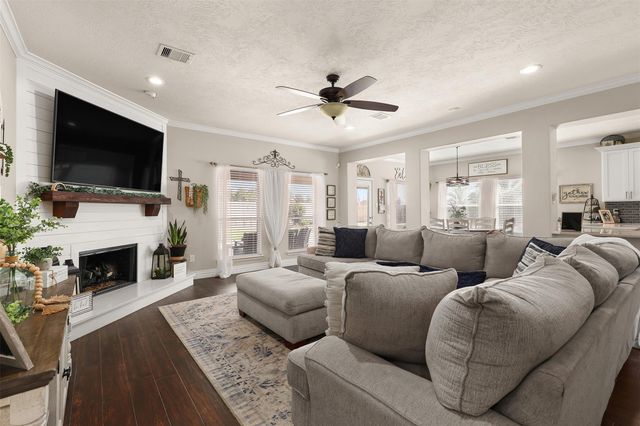 2202 Tracy Way, Deer Park, TX 77536