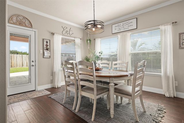 2202 Tracy Way, Deer Park, TX 77536