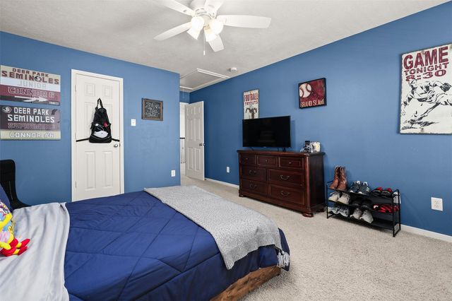 2202 Tracy Way, Deer Park, TX 77536