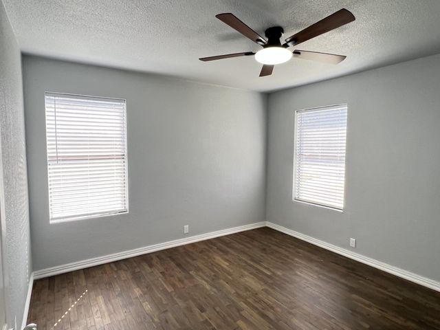 725 E Main Street, Denison, TX 75021