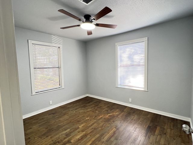 725 E Main Street, Denison, TX 75021