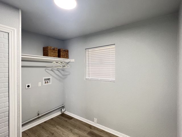 725 E Main Street, Denison, TX 75021