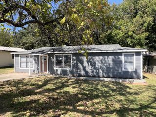 725 E Main Street, Denison, TX 75021