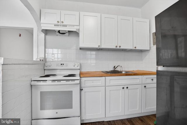 6220 VINE ST, Philadelphia, PA 19139
