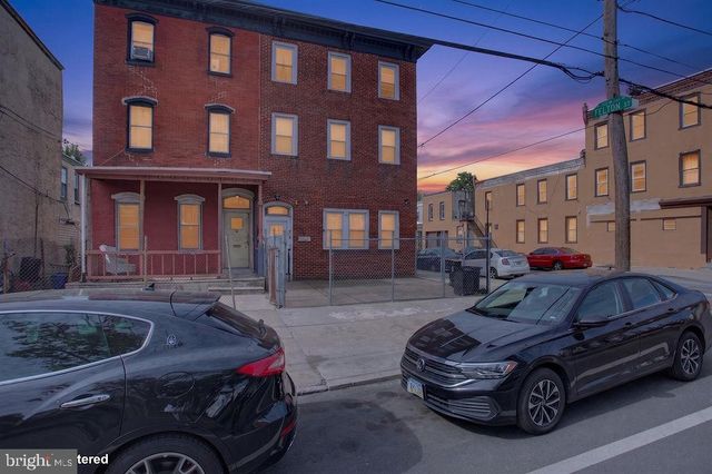 6220 VINE ST, Philadelphia, PA 19139