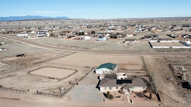 683 E Paradise Dr, Pueblo West, CO 81007