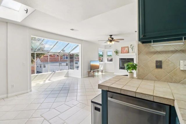 503 N Tremont Street G, Oceanside, CA 92054