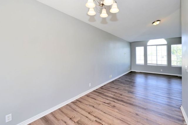 2565 W 3950 S, Roy, UT 84067