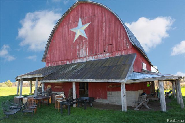 5548 N Lapeer Road, Deerfield Township, MI 48461