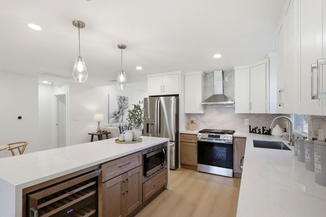 2638 Eaton Avenue, Redwood City, CA 94062