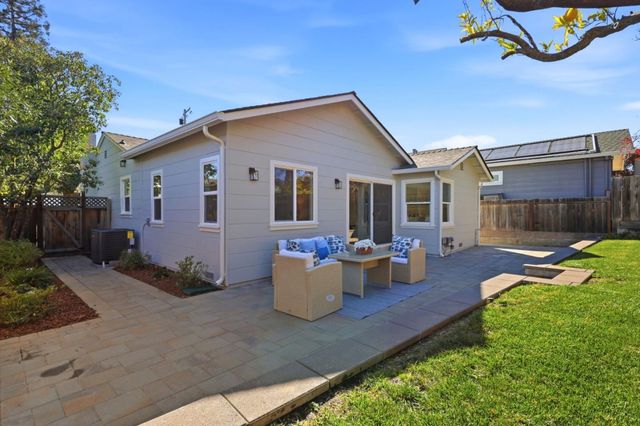 2638 Eaton Avenue, Redwood City, CA 94062
