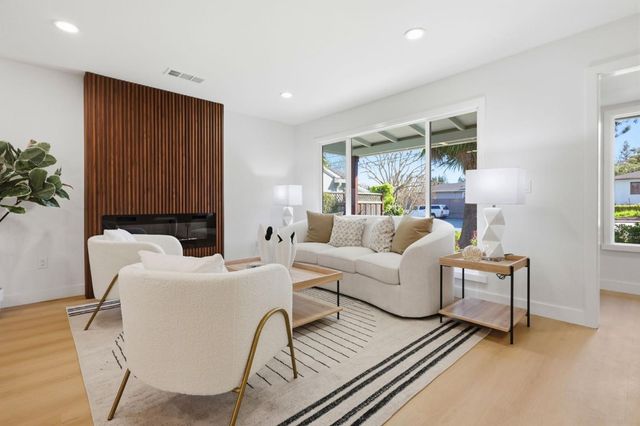 2638 Eaton Avenue, Redwood City, CA 94062