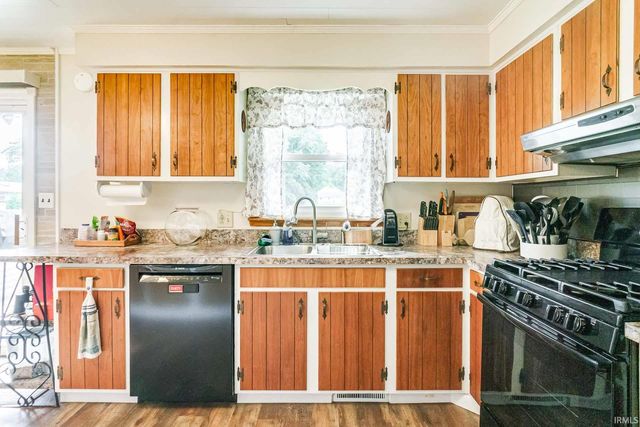 54949 Ash Road, Osceola, IN 46561
