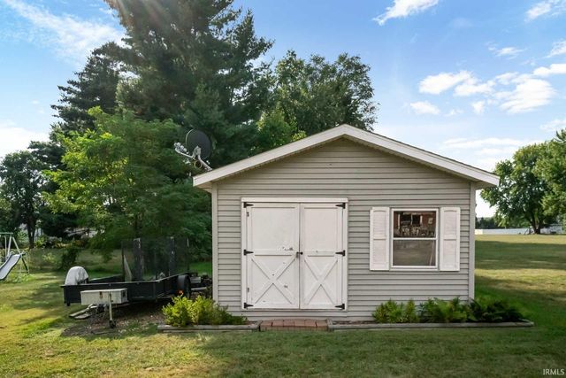 54949 Ash Road, Osceola, IN 46561