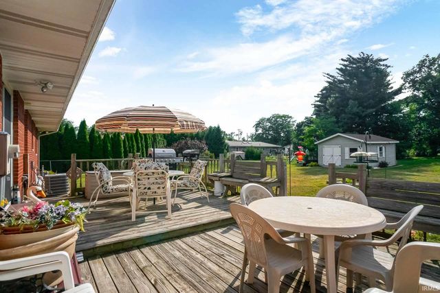 54949 Ash Road, Osceola, IN 46561
