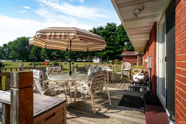 54949 Ash Road, Osceola, IN 46561