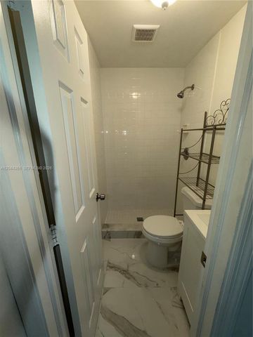 6497 W 8th Lane 6497, Hialeah, FL 33012