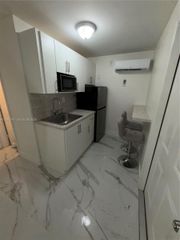 6497 W 8th Lane 6497, Hialeah, FL 33012