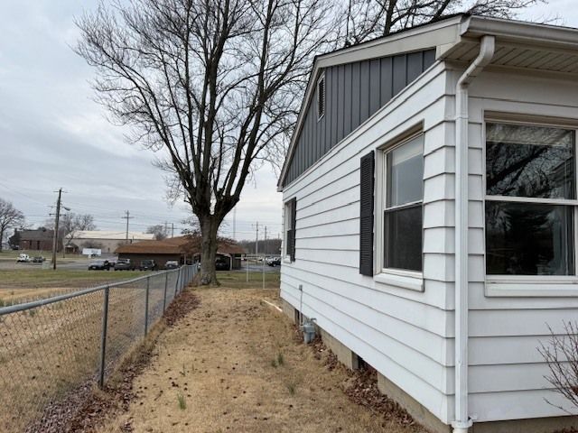 5 Westwood Drive, Mt Vernon, IL 62864