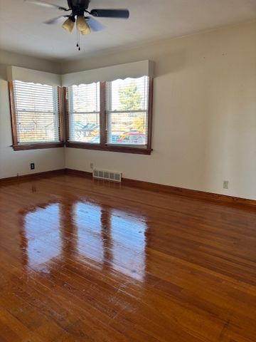 5 Westwood Drive, Mt Vernon, IL 62864