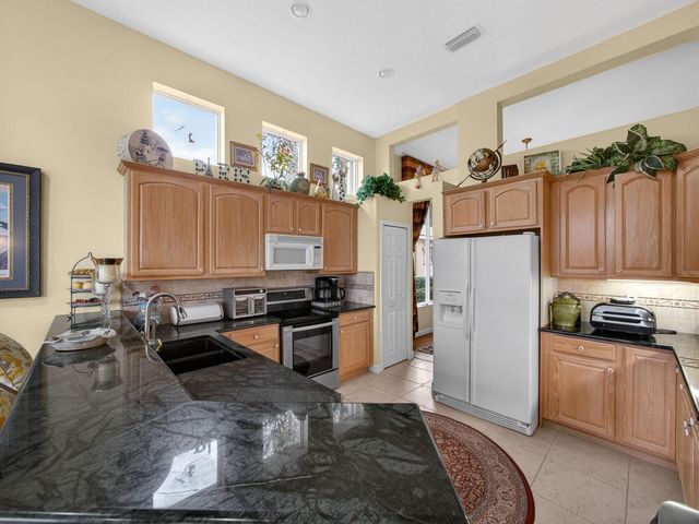 8918 First Tee Road, Port St. Lucie, FL 34986