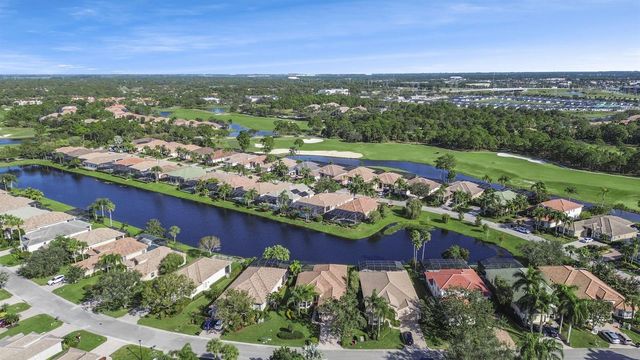 8918 First Tee Road, Port St. Lucie, FL 34986