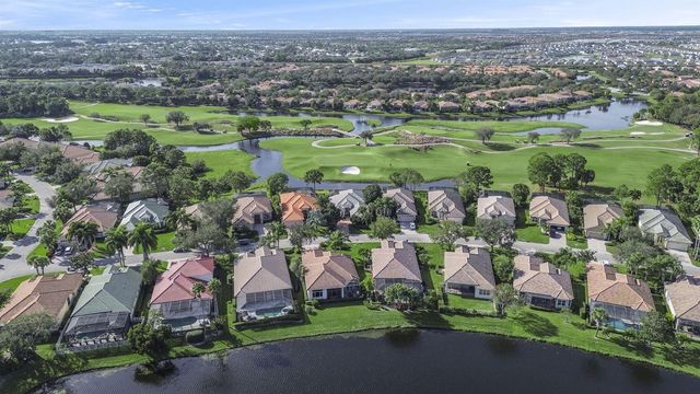 8918 First Tee Road, Port St. Lucie, FL 34986