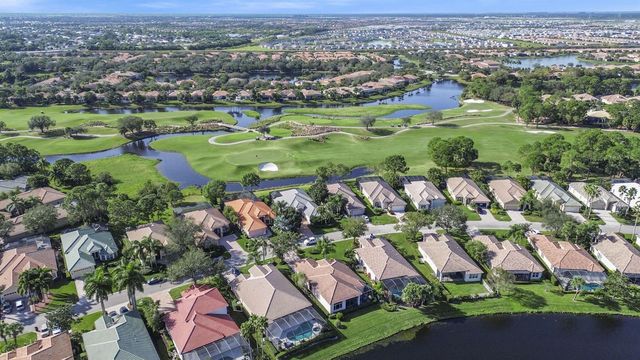 8918 First Tee Road, Port St. Lucie, FL 34986