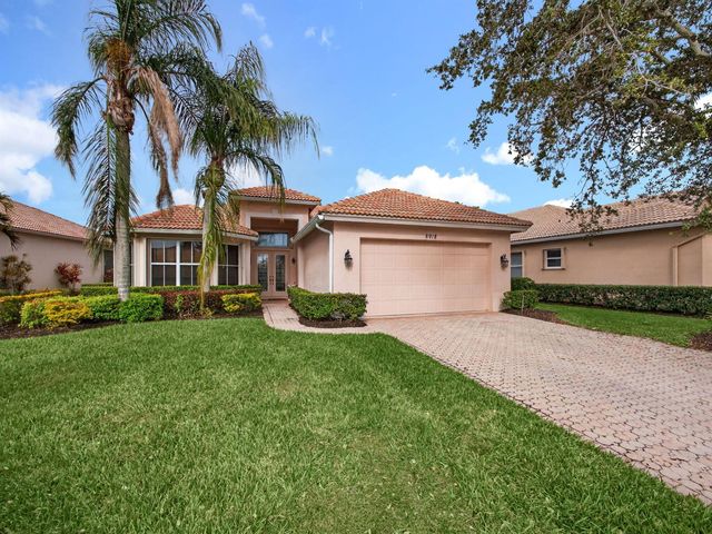 8918 First Tee Road, Port St. Lucie, FL 34986