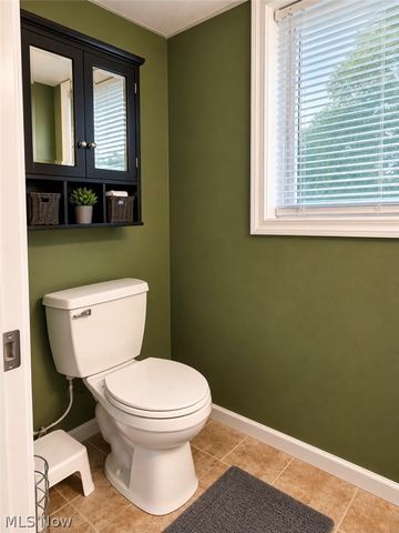 2261 E Turkeyfoot Lake Road, Akron, OH 44312